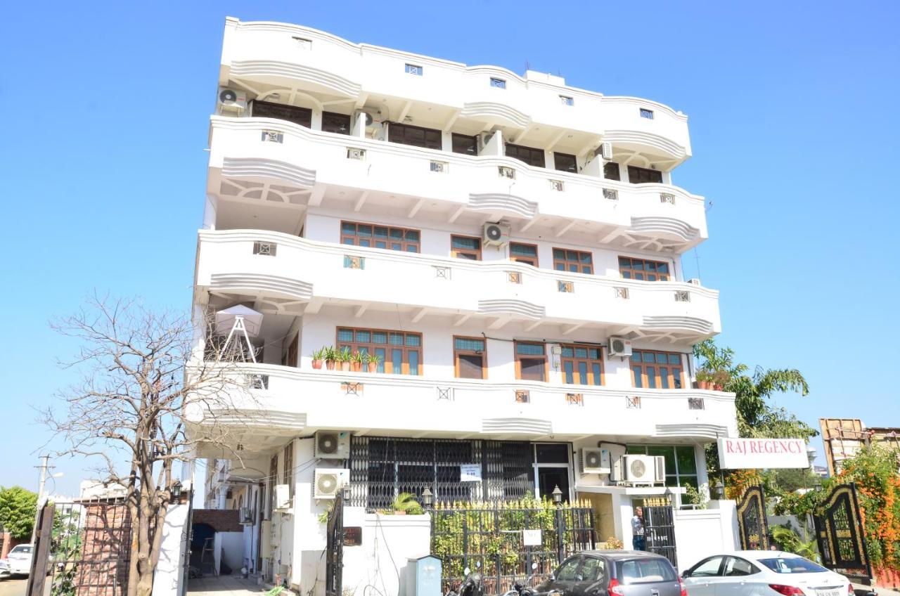 Raj Regency Hotel Jaipur Ngoại thất bức ảnh