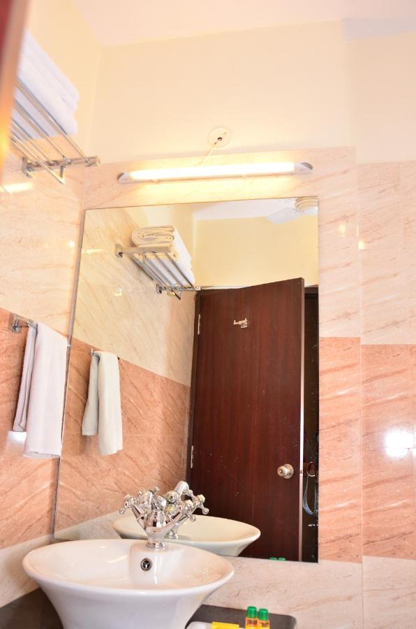Raj Regency Hotel Jaipur Ngoại thất bức ảnh