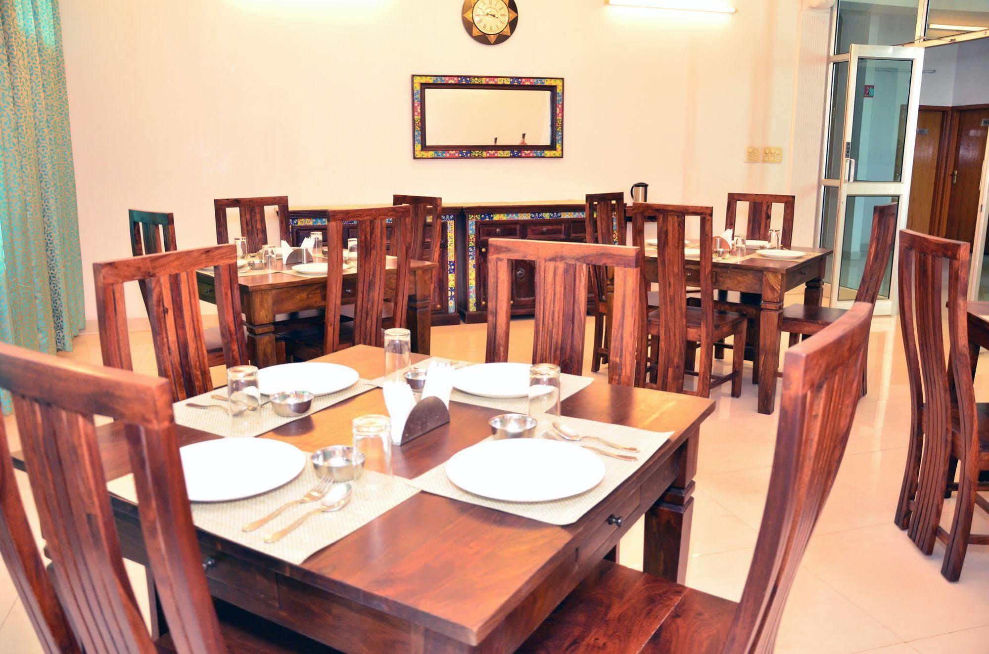 Raj Regency Hotel Jaipur Ngoại thất bức ảnh