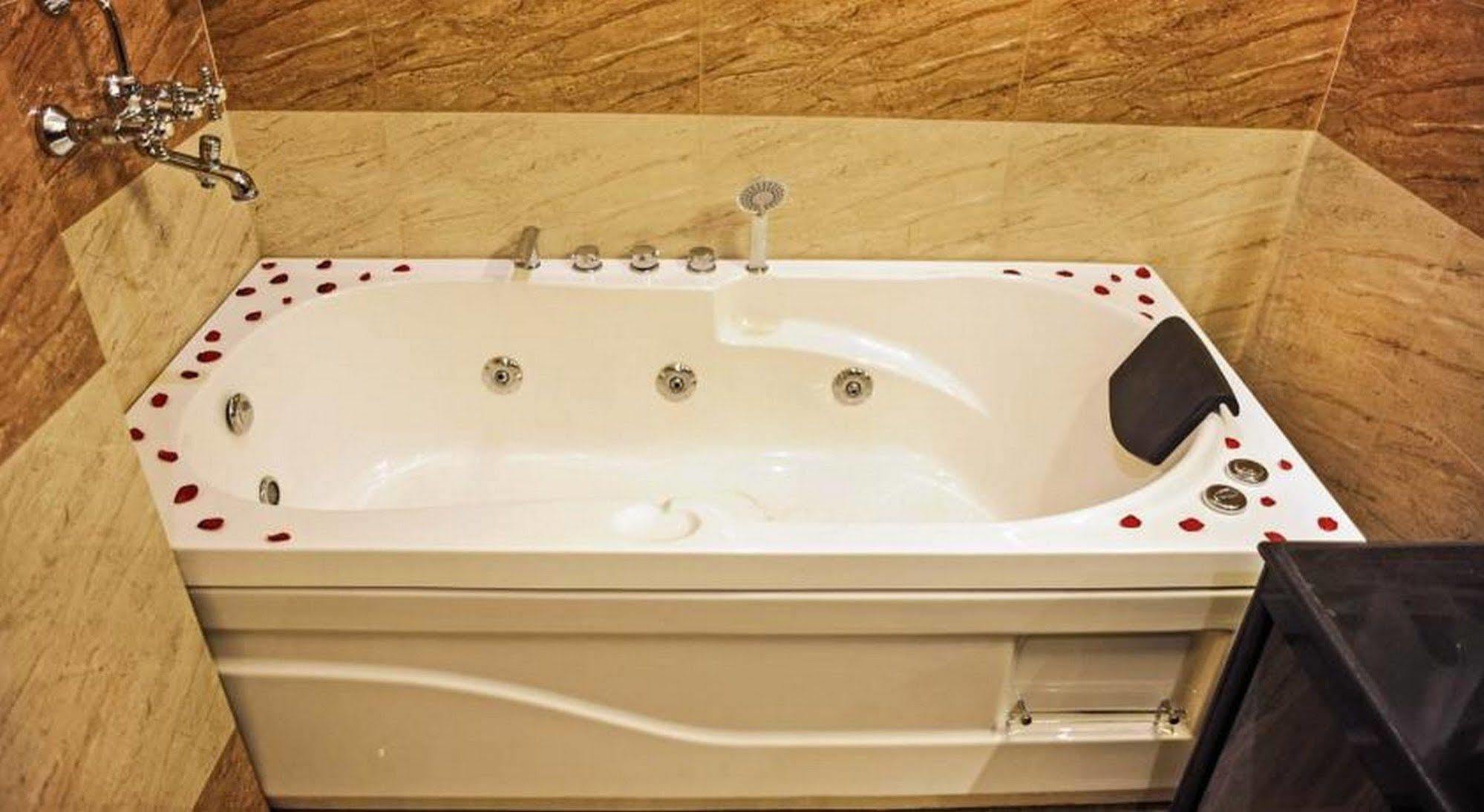 Raj Regency Hotel Jaipur Ngoại thất bức ảnh