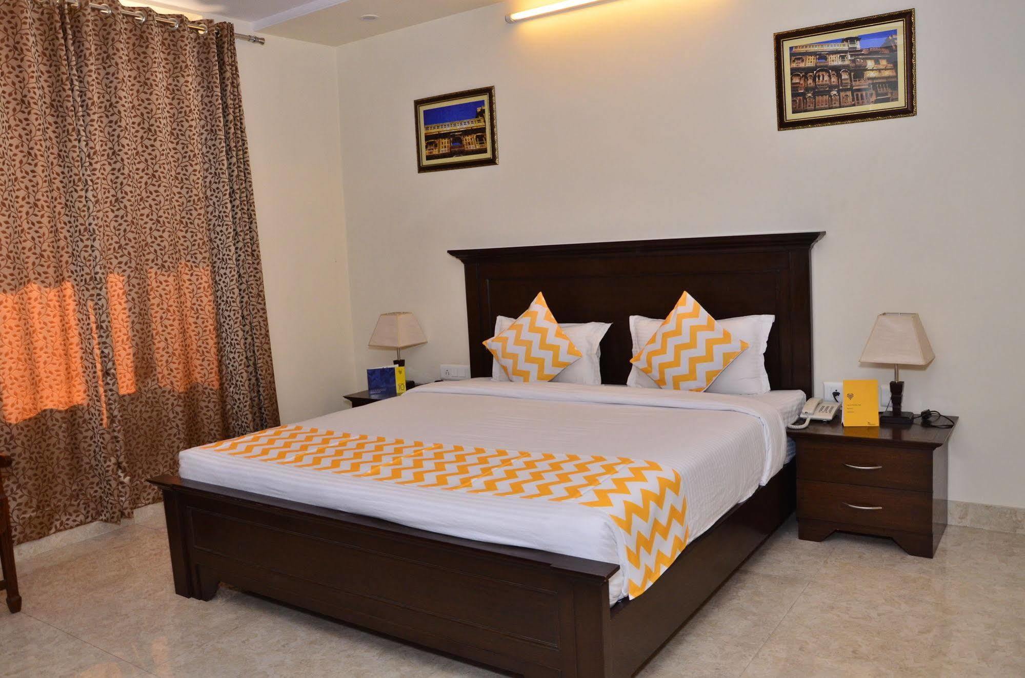 Raj Regency Hotel Jaipur Ngoại thất bức ảnh